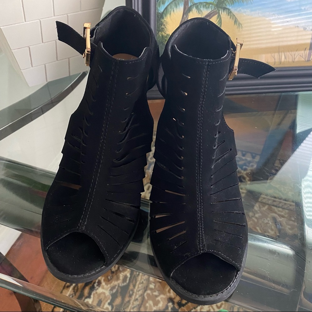 Caged Block Heel Sandals - Picture 3 of 16